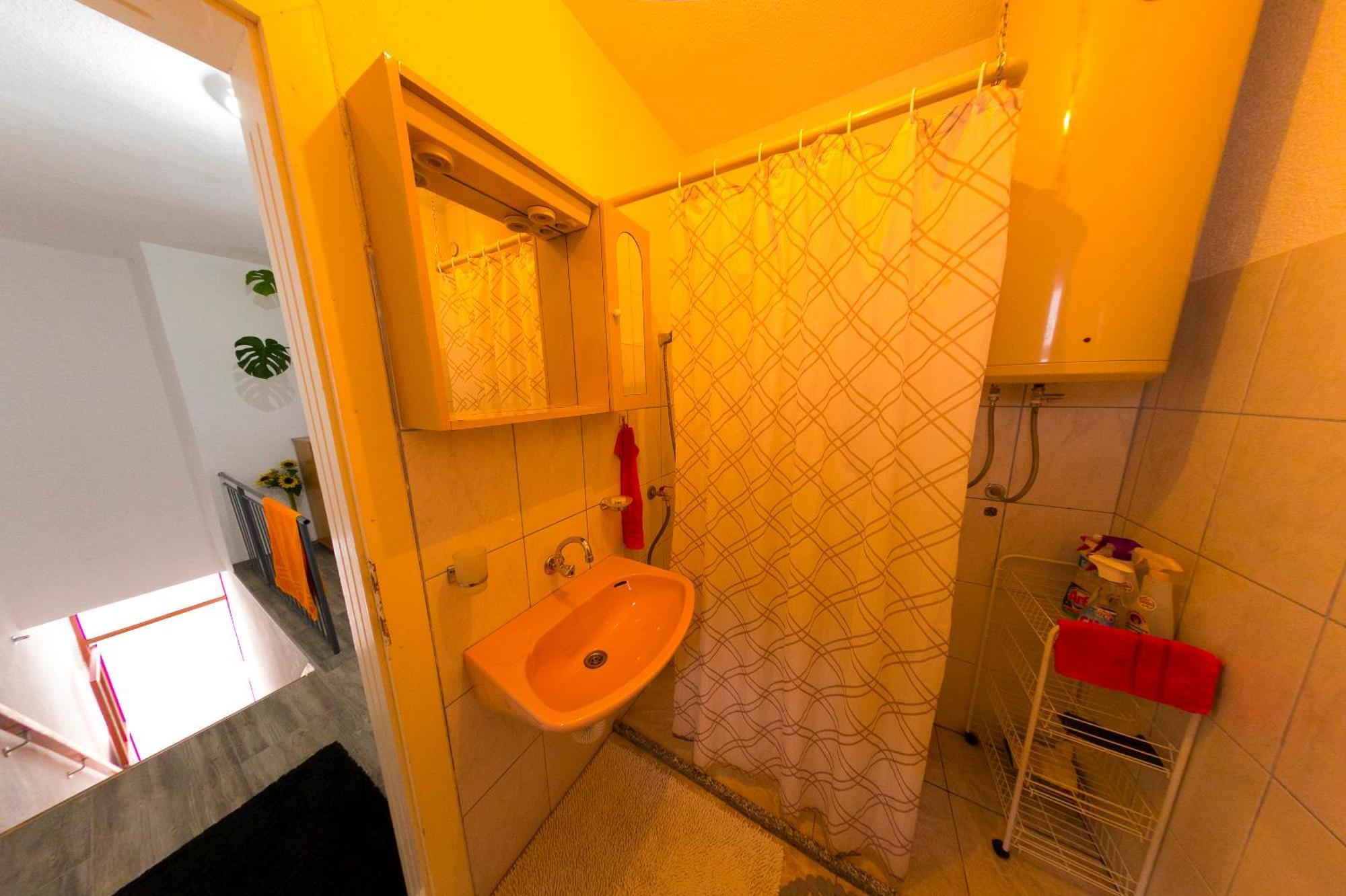 Apartman Bucko Біхач Екстер'єр фото